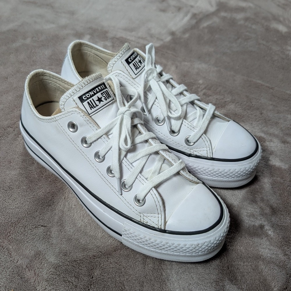 Converse Chuck Taylor All Star Lift Women 6.5 White Leather Platform 561680C